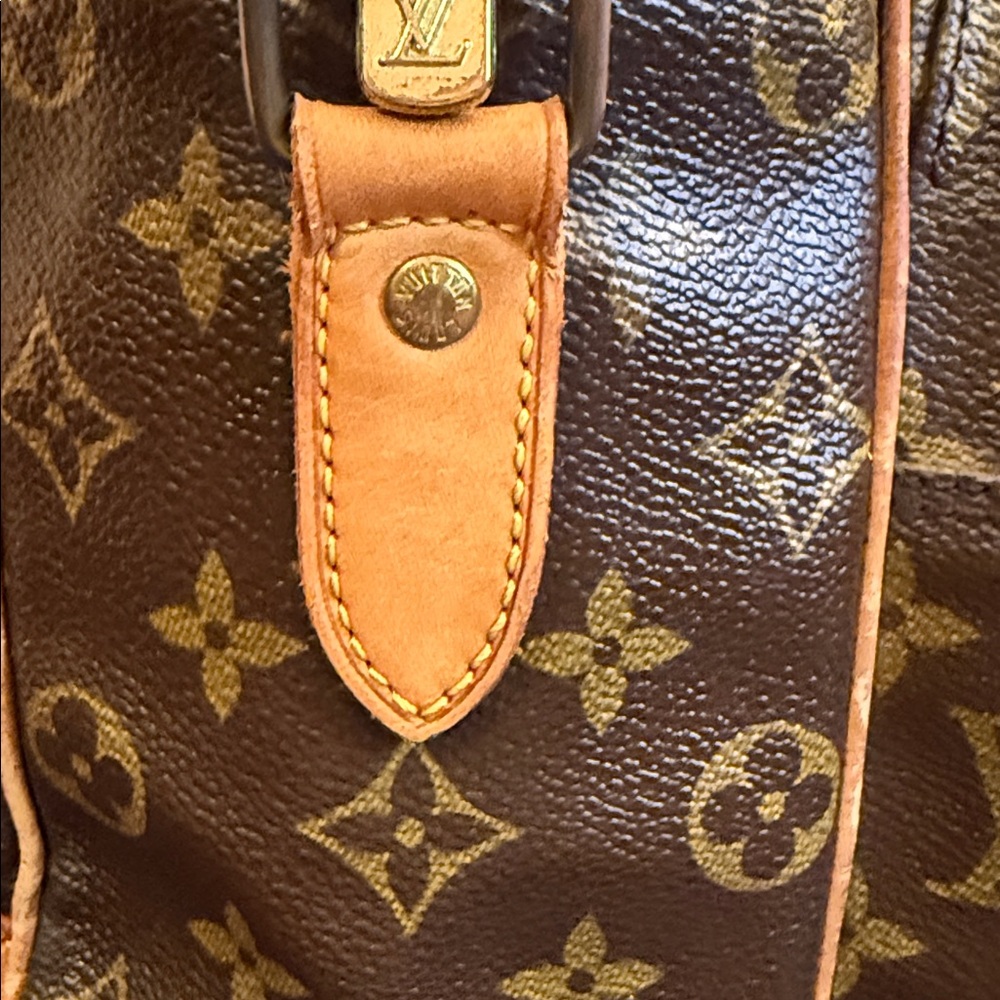 Louis Vuitton Monogram Nile Messenger/Travel Bag France 1990 - Unisex - Picture 4 of 16
